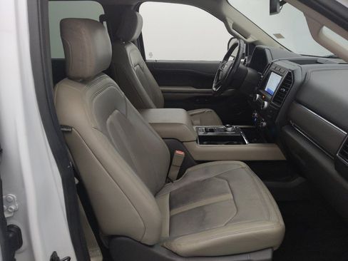 Used 2018 Ford Expedition Max Limited RWD image 21
