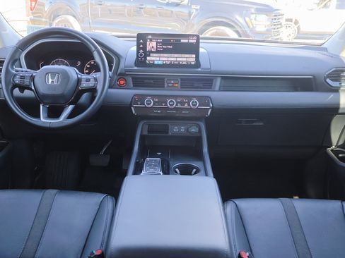 Used 2023 Honda Pilot EX-L image 25