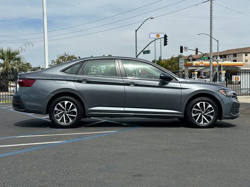 Used 2024 Volkswagen Jetta S FWD image 6