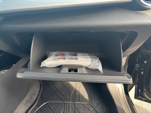 Used 2025 Chevrolet Trax LT w/ Driver Confidence Package image 30