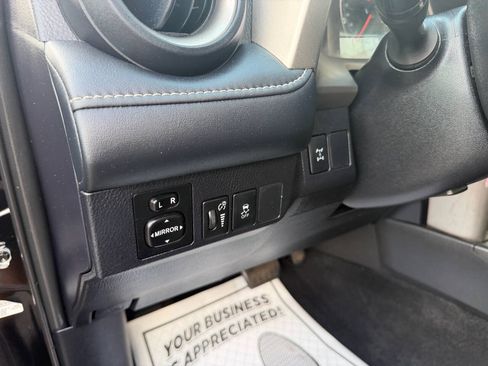 Used 2014 Toyota RAV4 XLE AWD/4WD image 12
