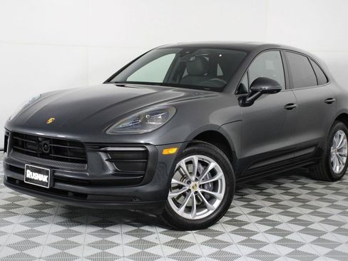 Certified 2026 Porsche Macan AWD/4WD image 35
