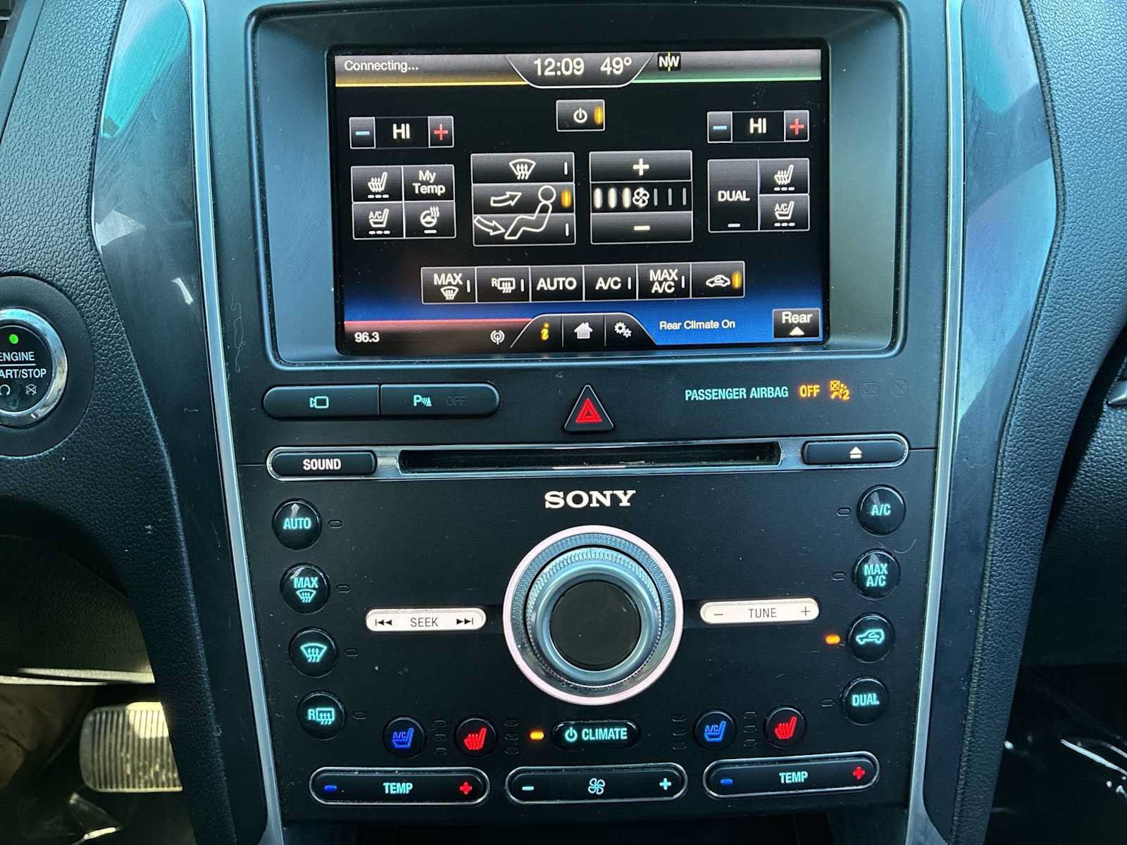 Used 2016 Ford Explorer Sport w/ Equipment Group 401A AWD/4WD image 19