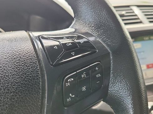 Certified 2018 Ford Explorer XLT w/ Equipment Group 202A FWD image 22