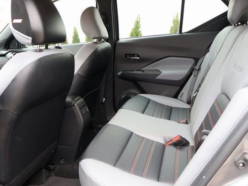 Used 2024 Nissan Kicks SR w/ SR Premium Package FWD image 17