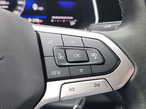 Used 2024 Volkswagen Jetta SE FWD image 19