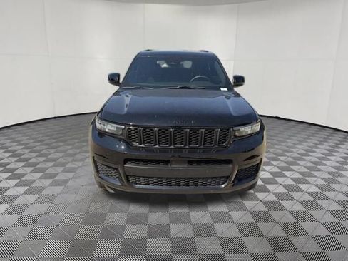 Used 2024 Jeep Grand Cherokee L Altitude AWD/4WD image 14