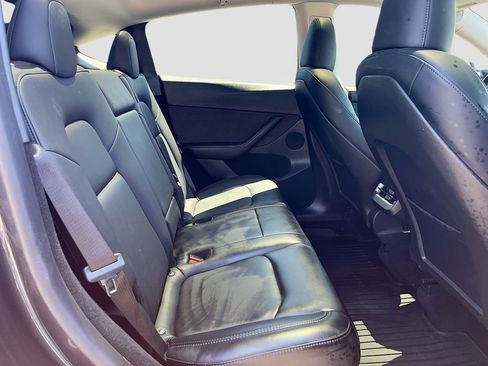 Used 2024 Tesla Model Y Long Range RWD image 28