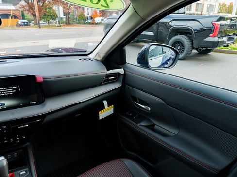 New 2026 Nissan Kicks SR w/ SR Premium Package image 9