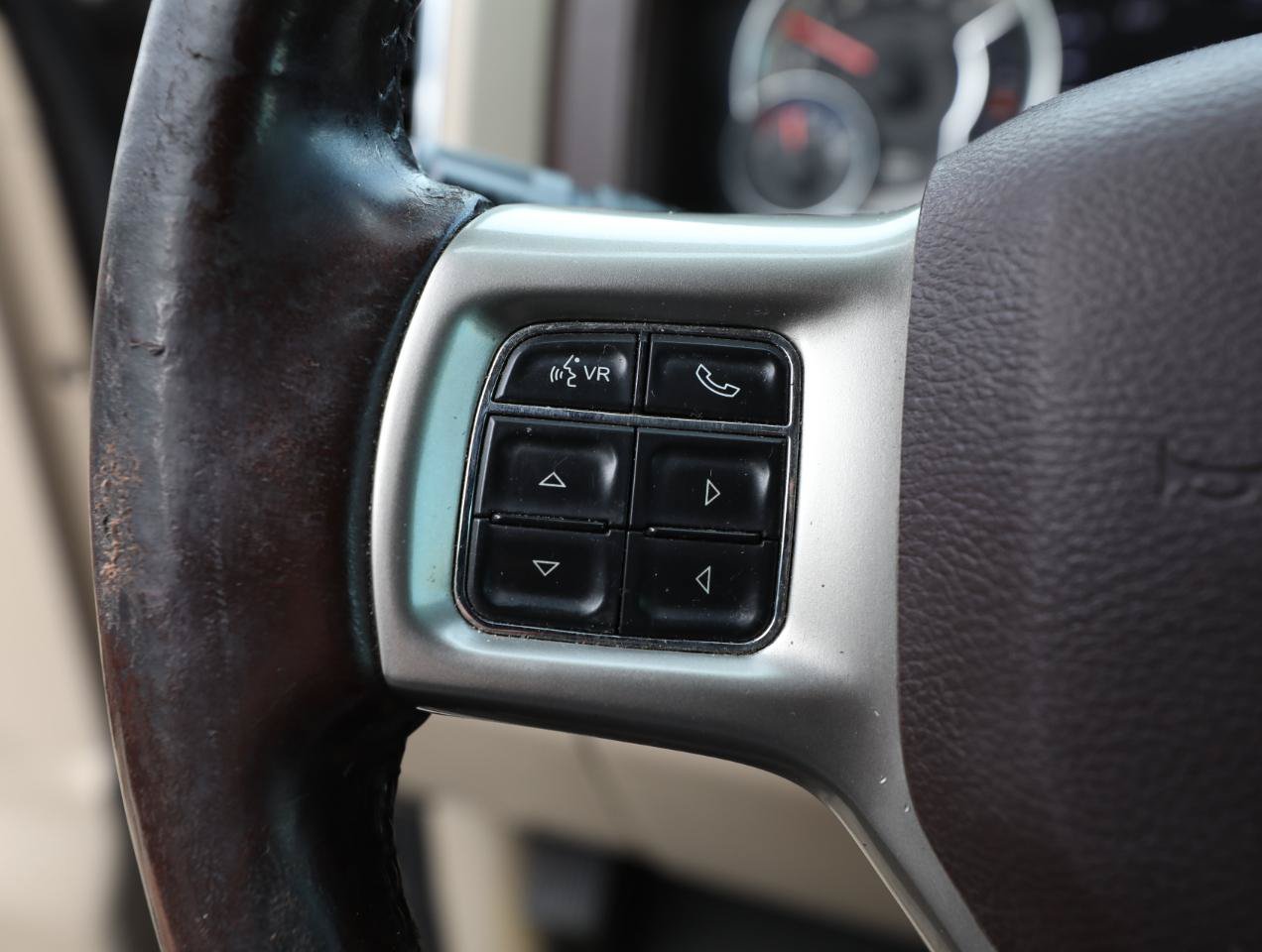 Used 2016 RAM 3500 Laramie w/ Cold Weather Group AWD/4WD image 26
