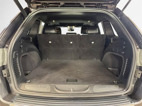 Used 2019 Jeep Grand Cherokee Limited w/ Trailer Tow Group IV image 25