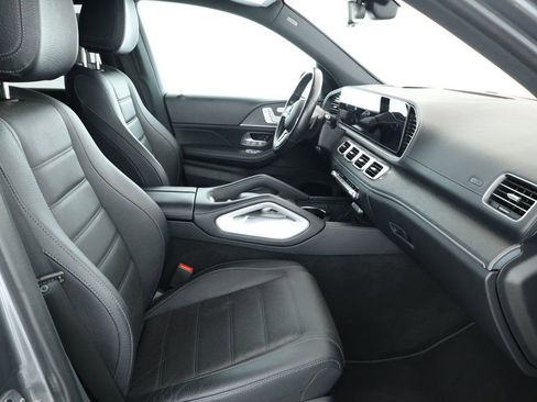 Used 2022 Mercedes-Benz GLS 450 4MATIC image 24