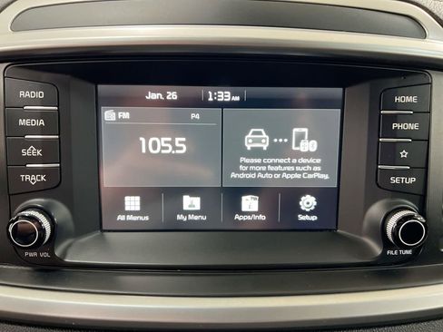 Used 2020 Kia Sorento LX FWD image 13