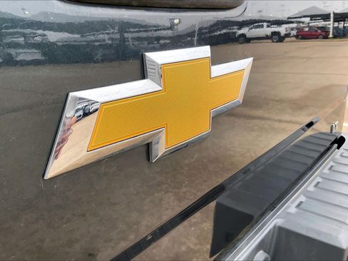 Used 2018 Chevrolet Silverado 1500 LT w/ All Star Edition image 30