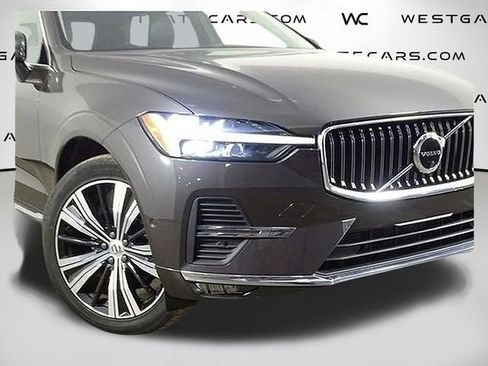 Used 2023 Volvo XC60 B5 Plus image 54