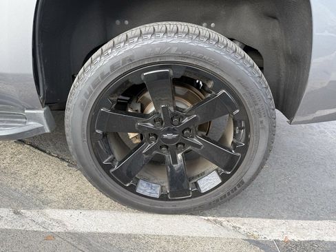 Used 2019 Chevrolet Tahoe LT image 6