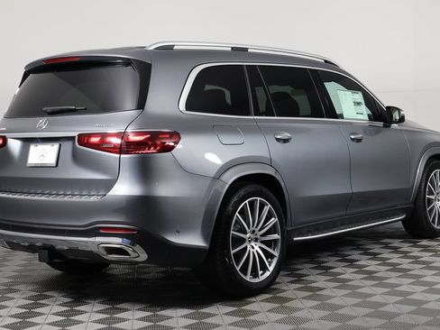 New 2026 Mercedes-Benz GLS 580 4MATIC image 2