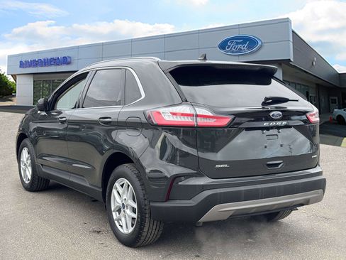 Used 2022 Ford Edge SEL w/ Convenience Package image 5