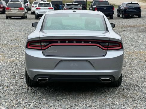 Used 2015 Dodge Charger SE w/ Popular Equipment Group image 4