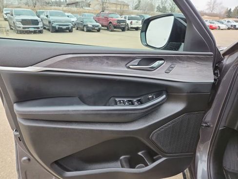 Used 2024 Jeep Grand Cherokee L Limited w/ Trailer Tow Package image 22