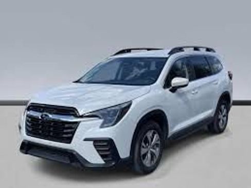 Used 2025 Subaru Ascent Premium AWD/4WD image 3
