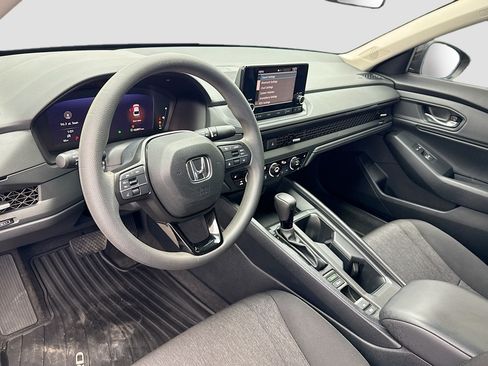 Used 2023 Honda Accord EX image 7