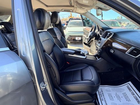 Used 2013 Mercedes-Benz ML 350 ML 350 4MATIC Sport Utility 4D image 16