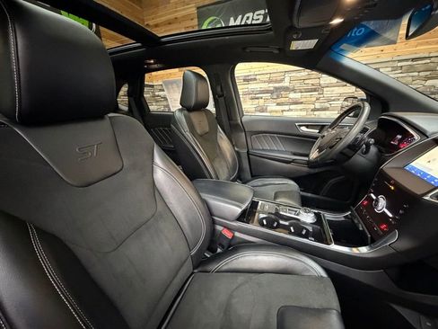 Used 2020 Ford Edge ST w/ Cold Weather Package AWD/4WD image 15