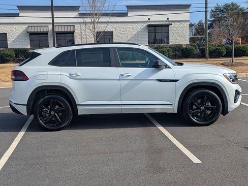 New 2026 Volkswagen Atlas Cross Sport SEL R-Line AWD/4WD image 3