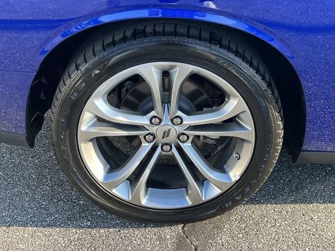 Used 2022 Dodge Challenger R/T image 15