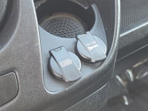 Used 2018 RAM ProMaster 2500 image 23