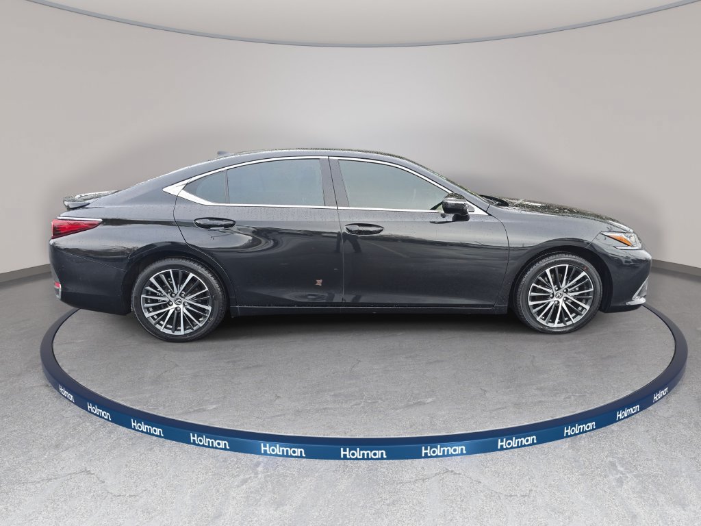 Certified 2024 Lexus ES 300h w/ Premium Package FWD image 4