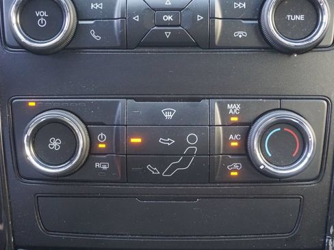 Used 2019 Ford Explorer 4WD Police Interceptor image 10