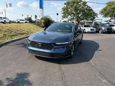 Used 2024 Honda Accord EX image 25