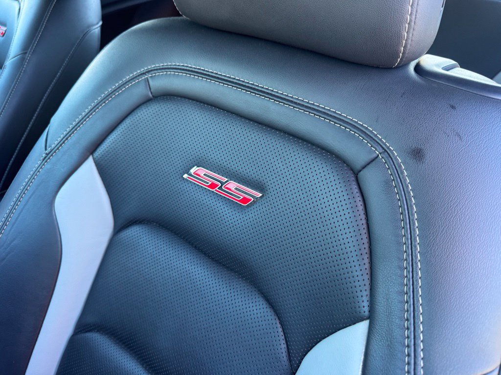 Used 2016 Chevrolet Camaro SS RWD image 24