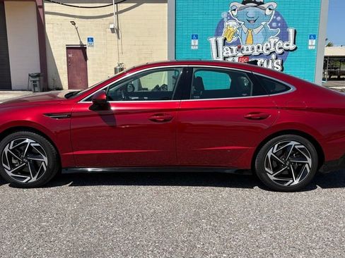 Used 2024 Hyundai Sonata SEL w/ Convenience Package FWD image 6