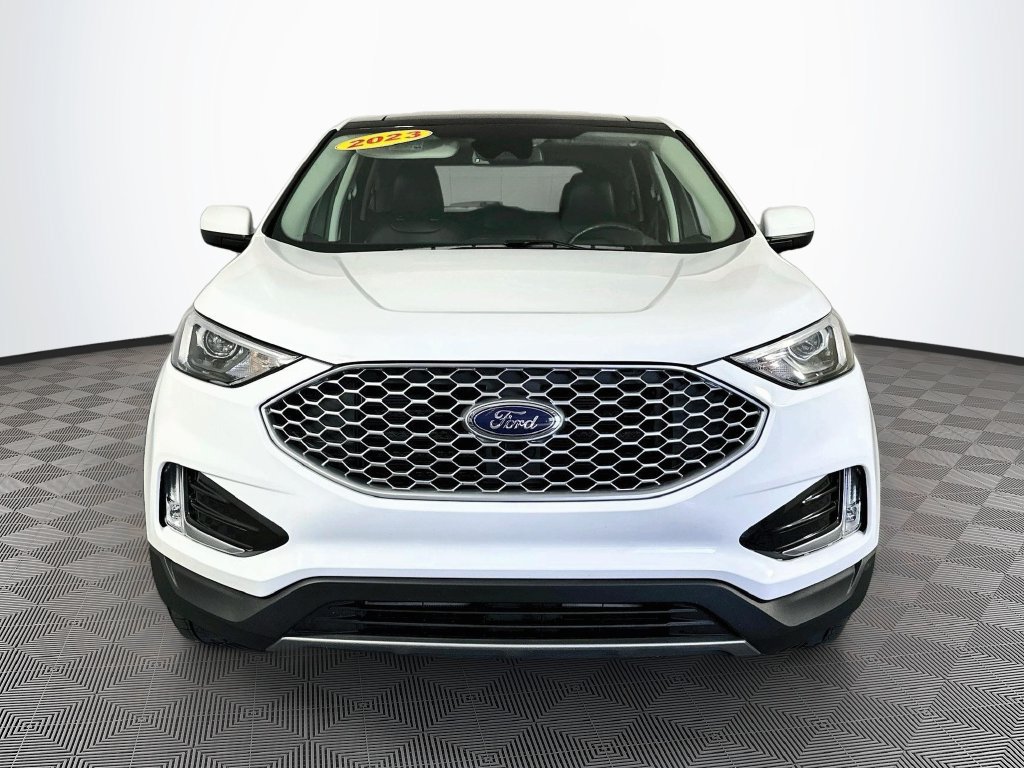 Used 2023 Ford Edge SEL w/ Convenience Package AWD/4WD image 4