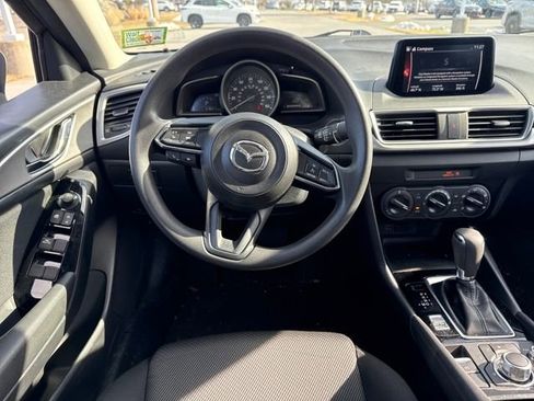 Used 2018 MAZDA MAZDA3 Sport image 13