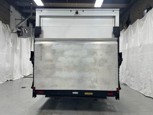 Used 2024 Ford E-350 and Econoline 350 Super Duty image 6