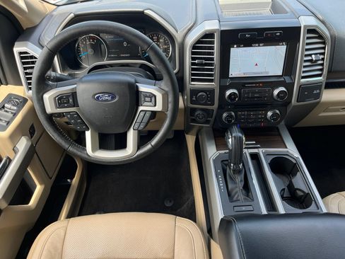 Used 2016 Ford F150 Lariat w/ Equipment Group 502A Luxury AWD/4WD image 18