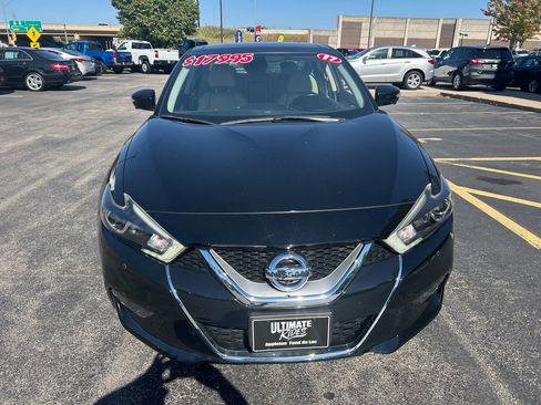 Used 2017 Nissan Maxima Platinum image 2