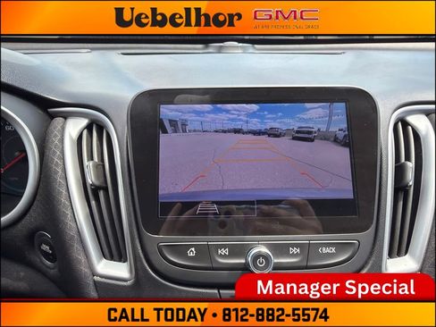 Used 2024 Chevrolet Malibu LT FWD image 24