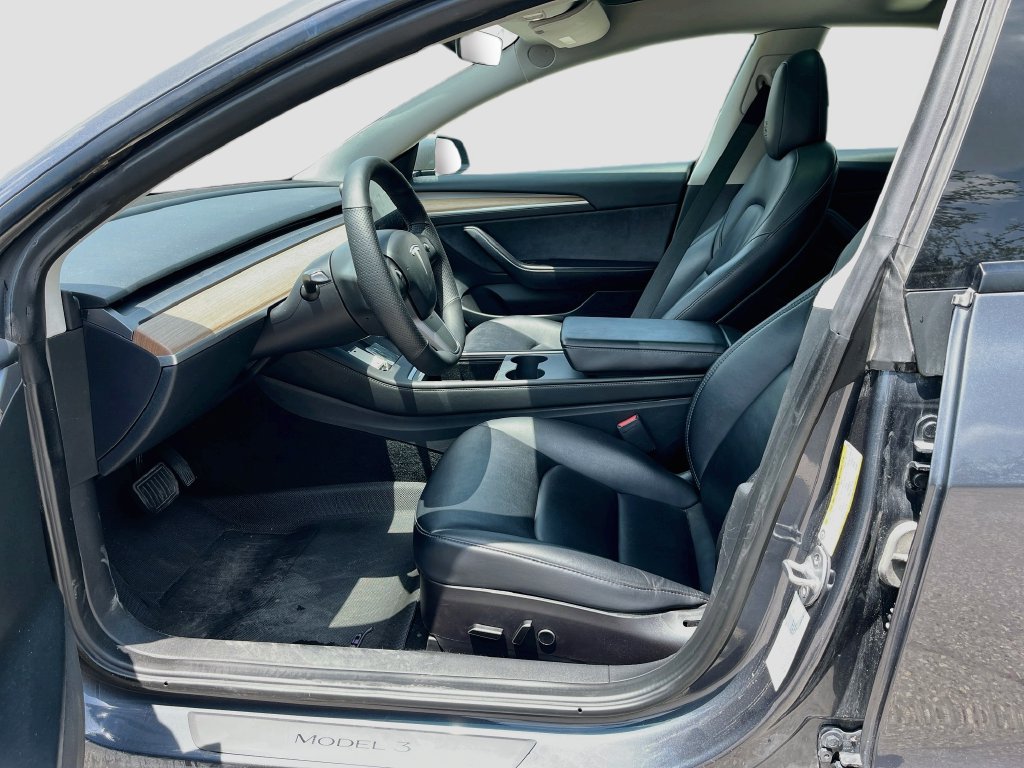 Used 2023 Tesla Model 3 Standard Range RWD image 21