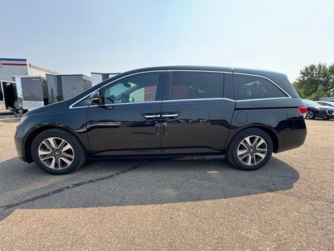Used 2016 Honda Odyssey Touring Elite image 4