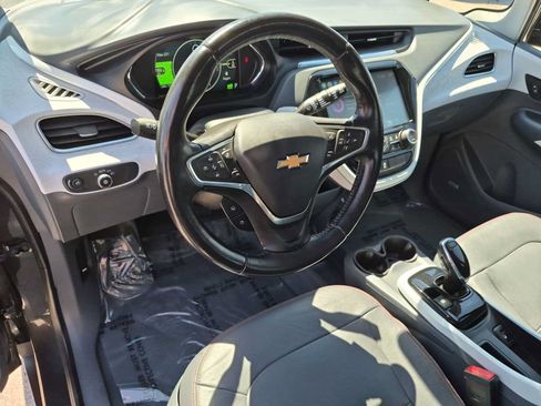 Used 2020 Chevrolet Bolt Premier w/ Infotainment Package FWD image 10