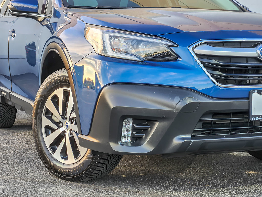 Certified 2022 Subaru Outback Premium AWD/4WD image 3