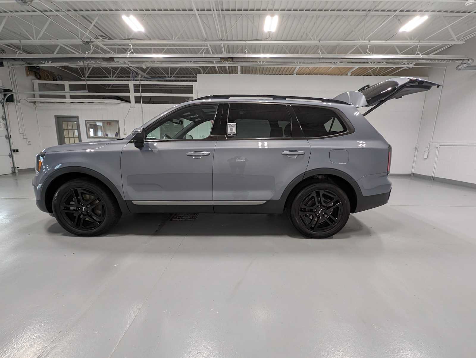 Used 2023 Kia Telluride EX X-Line AWD/4WD image 12