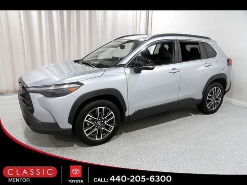 Certified 2026 Toyota Corolla Cross XLE AWD/4WD image 3