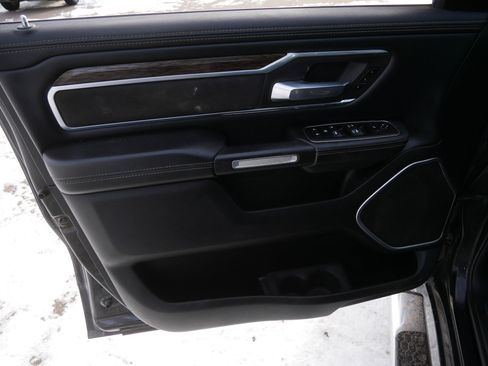 Used 2019 RAM 1500 Laramie image 22