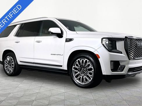 Certified 2024 GMC Yukon Denali Ultimate w/ LPO, Illumination Package AWD/4WD image 3